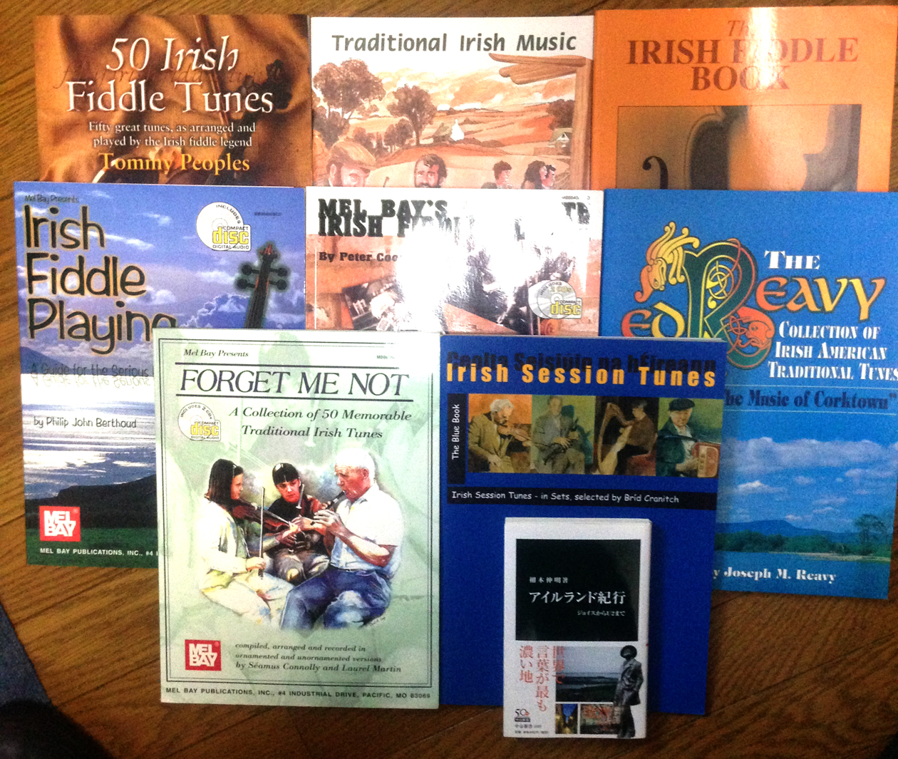 50 Irish Fiddle Tunesなどアイリッシュフィドルの楽譜、教則本を買取！